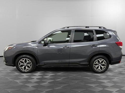 Magnetite Gray Metallic 2022 Subaru Forester Premium