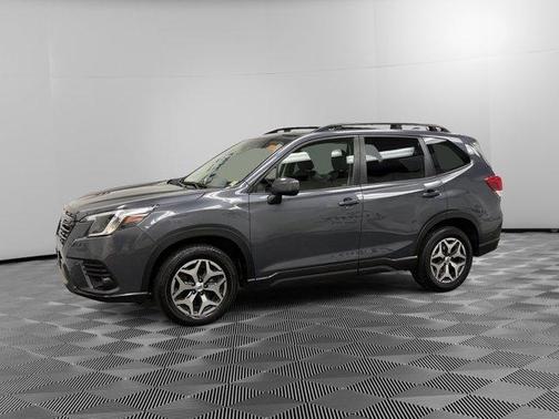 Magnetite Gray Metallic 2022 Subaru Forester Premium