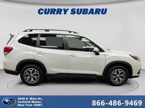 Crystal White Pearl 2023 Subaru Forester Premium