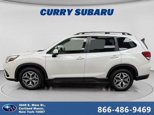 Crystal White Pearl 2023 Subaru Forester Premium