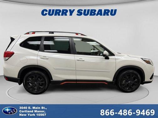 Crystal White Pearl 2023 Subaru Forester 2.5i Sport