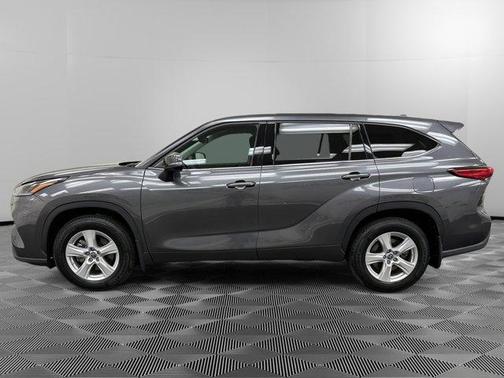 2021 Toyota Highlander LE