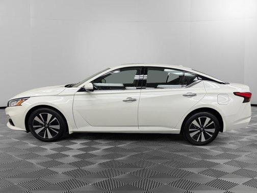 2022 Nissan Altima 2.5 SL