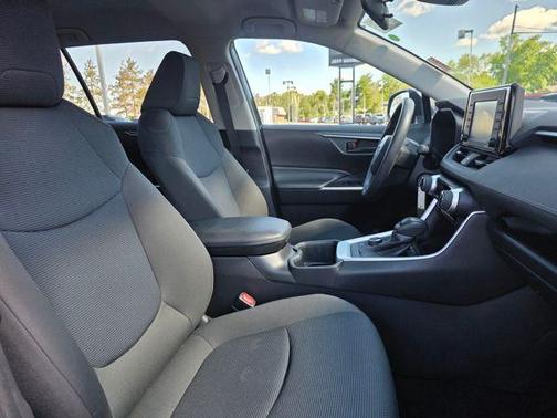 Midnight Black Metallic 2022 Toyota RAV4 Hybrid LE