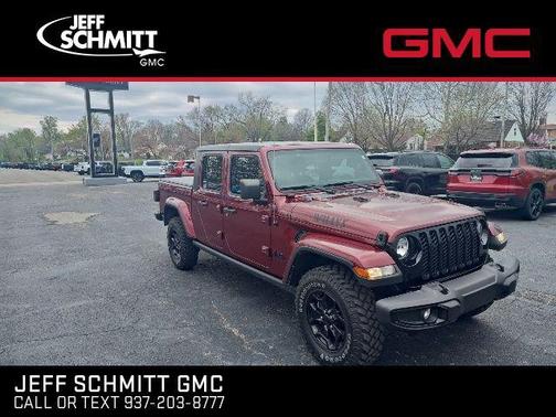 Snazzberry Pearlcoat 2021 Jeep Gladiator Willys 4x4