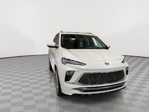 White Frost Tricoat 2026 Buick Encore GX Avenir