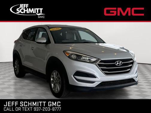 Molten Silver 2016 Hyundai TUCSON SE