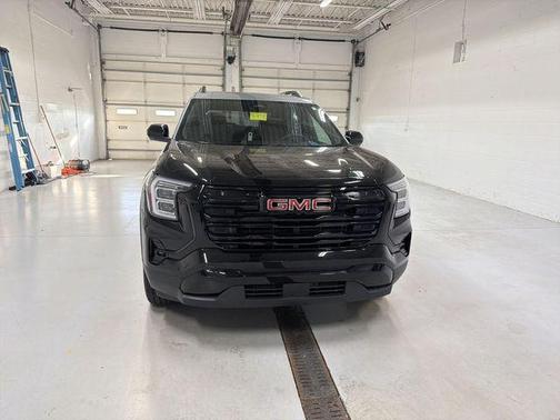 Ebony Twilight Metallic 2025 GMC Terrain FWD Elevation