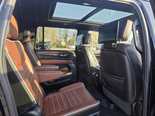 2023 GMC Yukon XL Denali Ultimate
