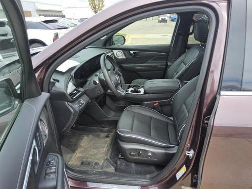 Smokey Amethyst Metallic (DISC) 2026 Buick Enclave Avenir FWD
