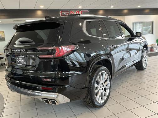 2025 GMC Acadia Denali