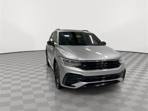 2022 Volkswagen Tiguan 2.0T SE R-Line Black 4MOTION