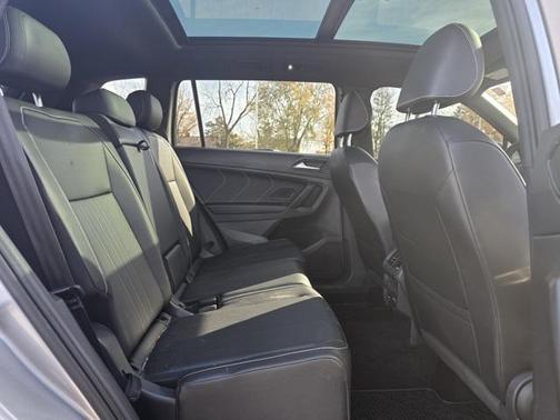 2022 Volkswagen Tiguan 2.0T SE R-Line Black 4MOTION