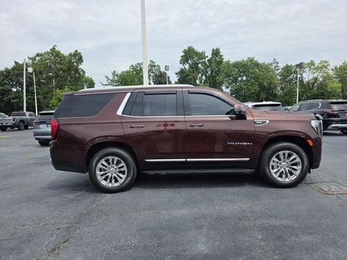 2022 GMC Yukon SLT