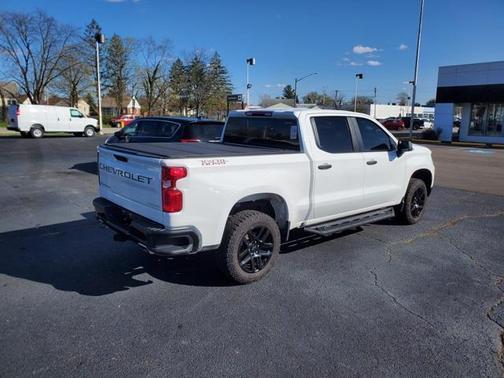 2022 Chevrolet Silverado 1500 Custom Trail Boss