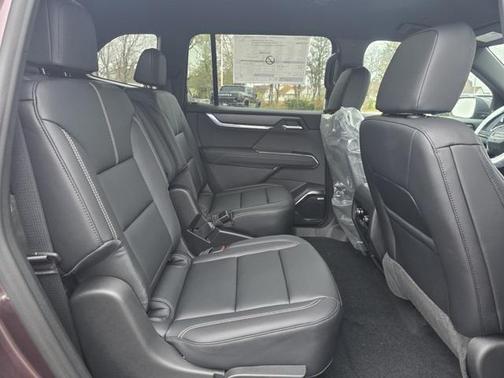 2026 GMC Acadia Elevation FWD