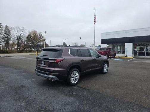 2026 GMC Acadia Elevation FWD