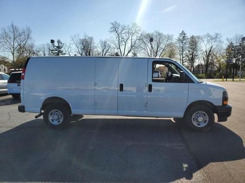 2022 Chevrolet Express 2500 RWD 2500 Extended Wheelbase WT