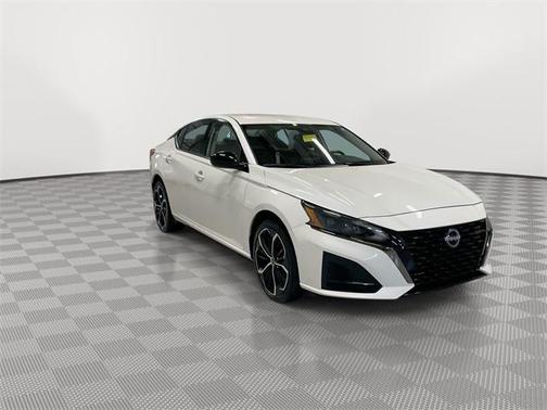 2024 Nissan Altima SR Intelligent AWD
