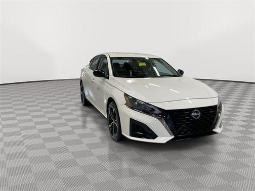 2024 Nissan Altima SR Intelligent AWD