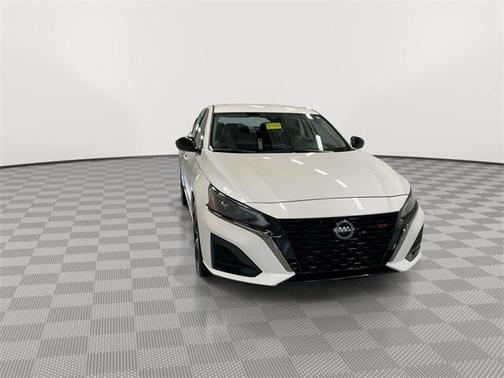 2024 Nissan Altima SR Intelligent AWD