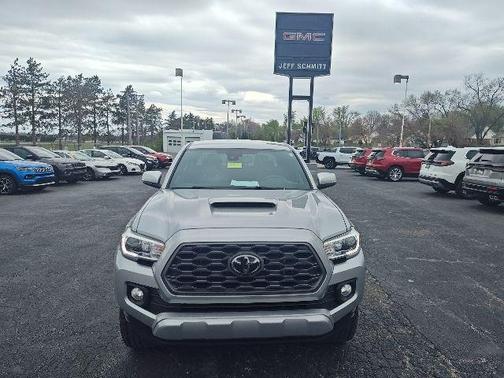 2022 Toyota Tacoma TRD Sport