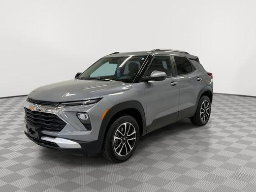 Sterling Gray Metallic 2025 Chevrolet Trailblazer LT