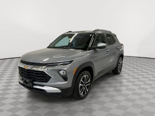Sterling Gray Metallic 2025 Chevrolet Trailblazer LT