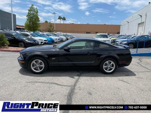 2005 Ford Mustang GT Premium