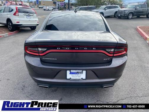 2016 Dodge Charger SXT