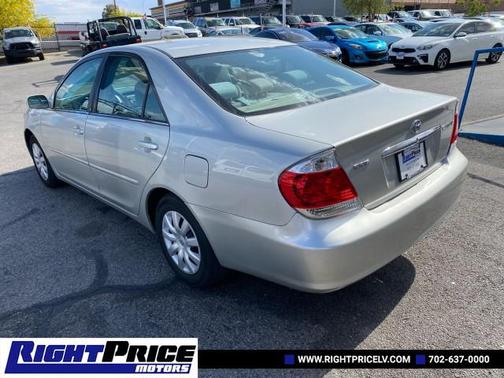 2006 Toyota Camry LE