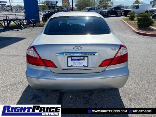 2005 INFINITI Q45 4dr Sdn