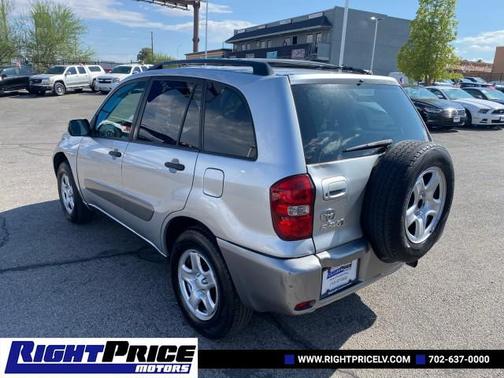 2004 Toyota RAV4 Base