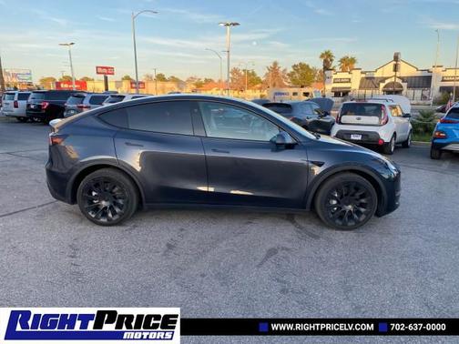 2025 Tesla Model Y Long Range