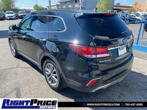 2017 Hyundai SANTA FE SE