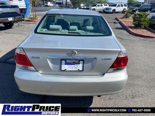2005 Toyota Camry LE