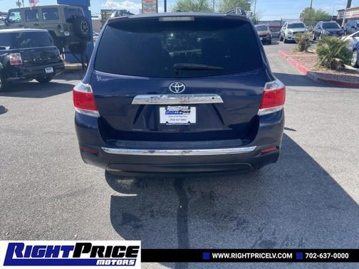 2011 Toyota Highlander SE