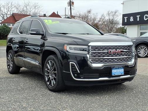 2023 GMC Acadia Denali
