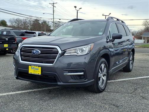 Magnetite Gray Metallic 2022 Subaru Ascent Premium 8-Passenger