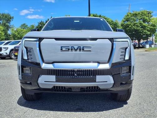 2025 GMC Sierra EV Denali