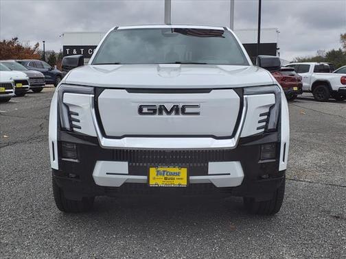 2025 GMC Sierra EV Denali