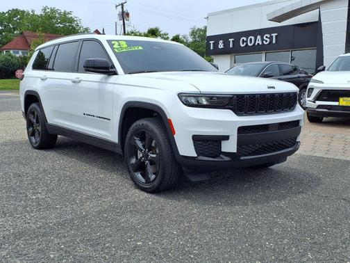 2023 Jeep Grand Cherokee L Laredo