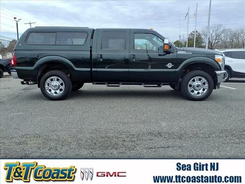 Green 2016 Ford F-350 Platinum