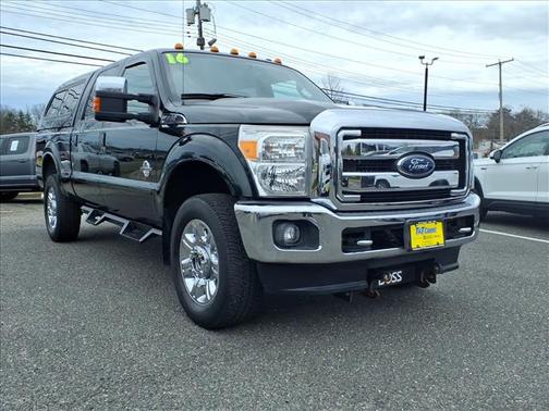 Green 2016 Ford F-350 Platinum