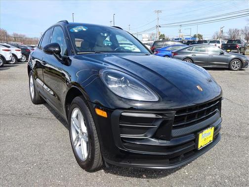 Black 2022 Porsche Macan Base