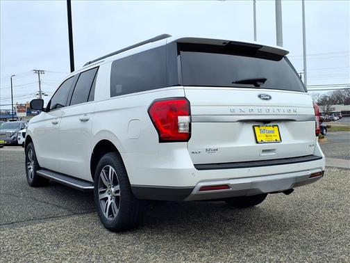 2022 Ford Expedition Max XLT