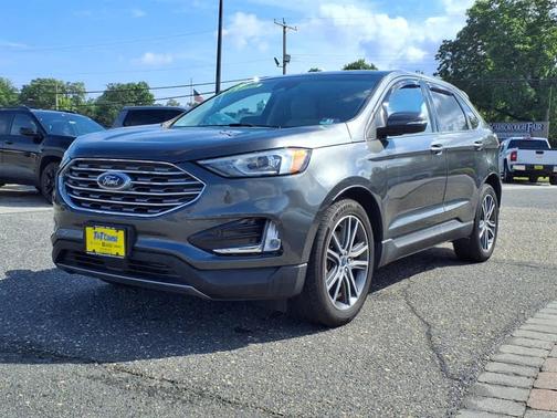 2019 Ford Edge Titanium