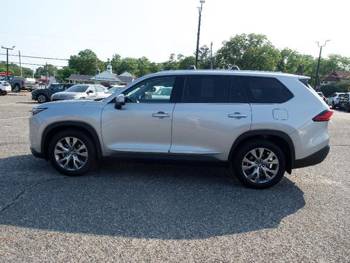 Silver 2024 Toyota Grand Highlander LIMITED