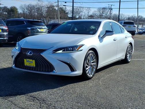 2021 Lexus ES 300h Luxury
