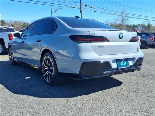 Gray 2025 BMW i7 eDrive50